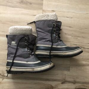 Sorel Black and Gray Boots with Shearling Trim
